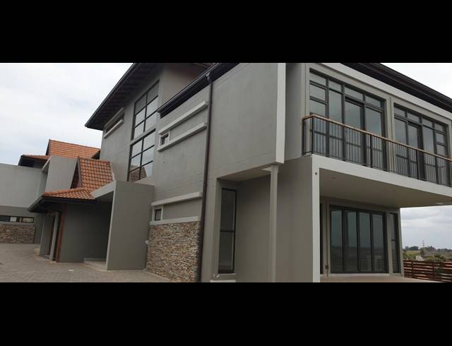 4 BEDROOM APARTMENT FOR SALE IN IZINGA ESTATE